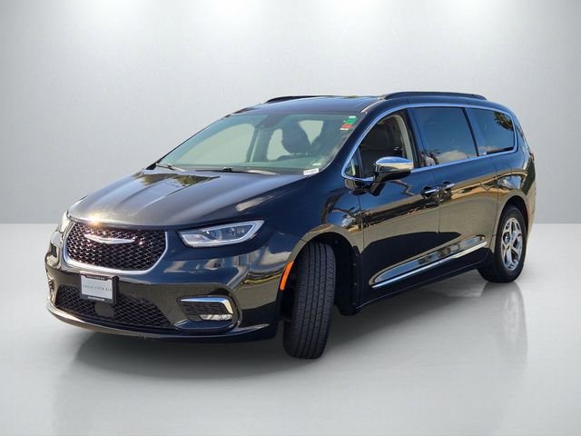 Used 2023 Chrysler Pacifica Limited image 8