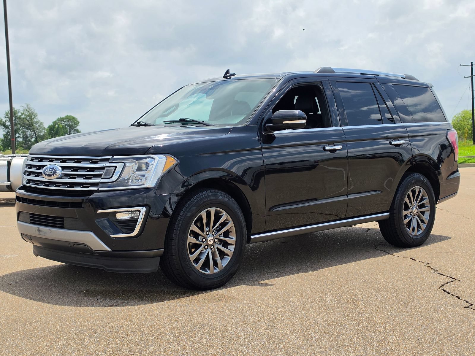 Used 2021 Ford Expedition Limited RWD image 1