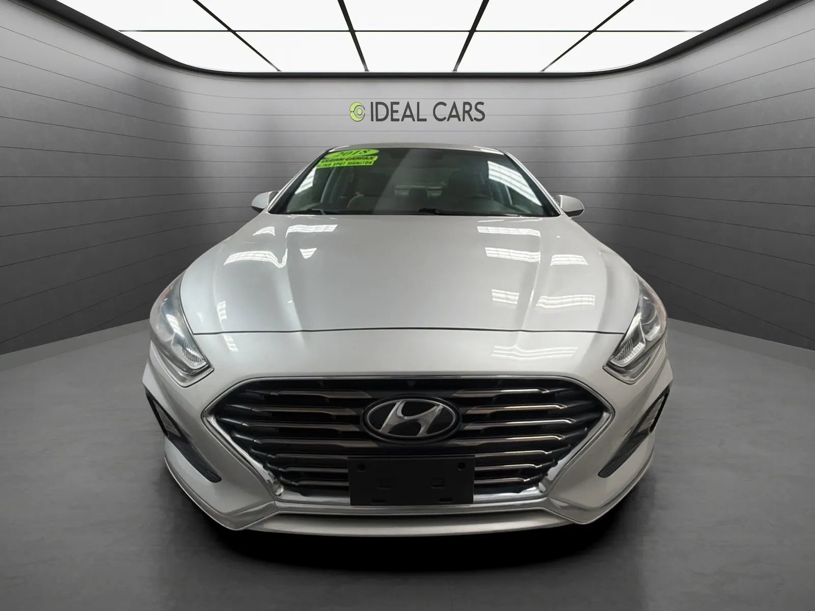 Used 2018 Hyundai Sonata SE FWD image 2