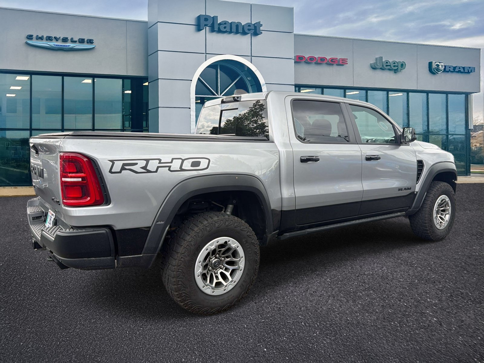 Used 2025 RAM 1500 RHO w/ RHO Level 1 Equipment Group AWD/4WD image 2