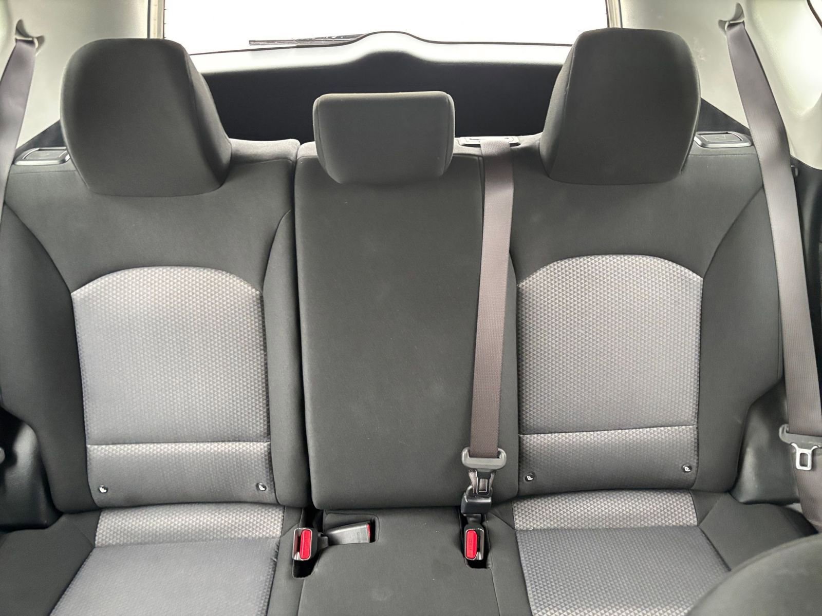 Used 2025 Kia Soul LX w/ LX Technology Package FWD image 38