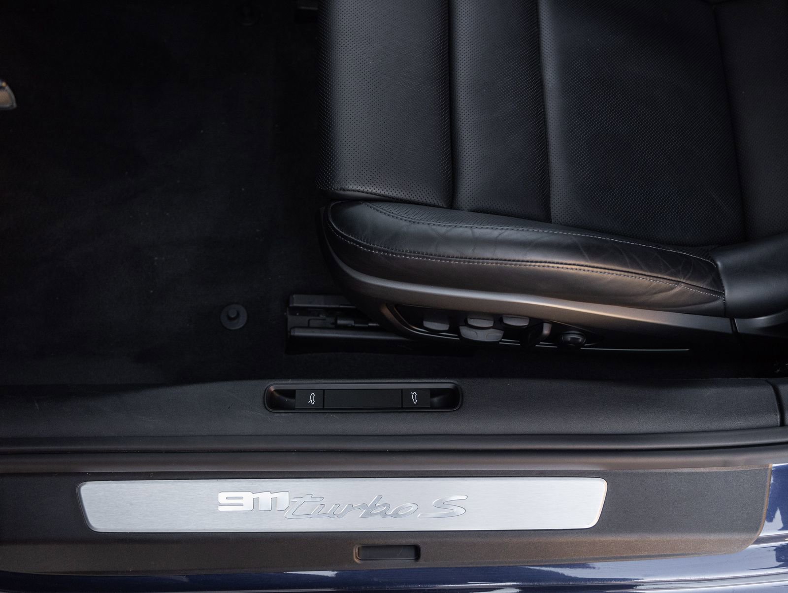 Certified 2022 Porsche 911 Turbo S image 23