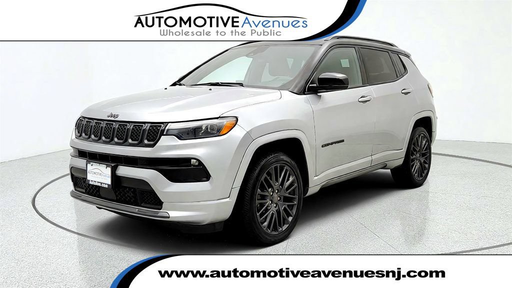 Used 2023 Jeep Compass High Altitude AWD/4WD image 1
