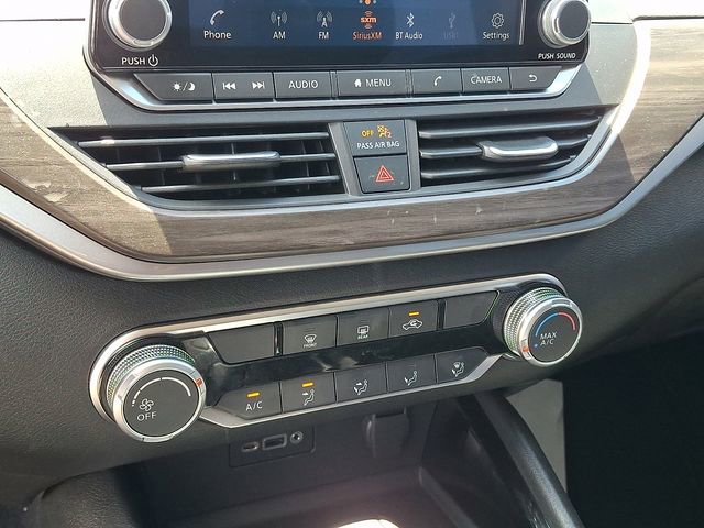 Used 2024 Nissan Altima 2.5 SV image 12