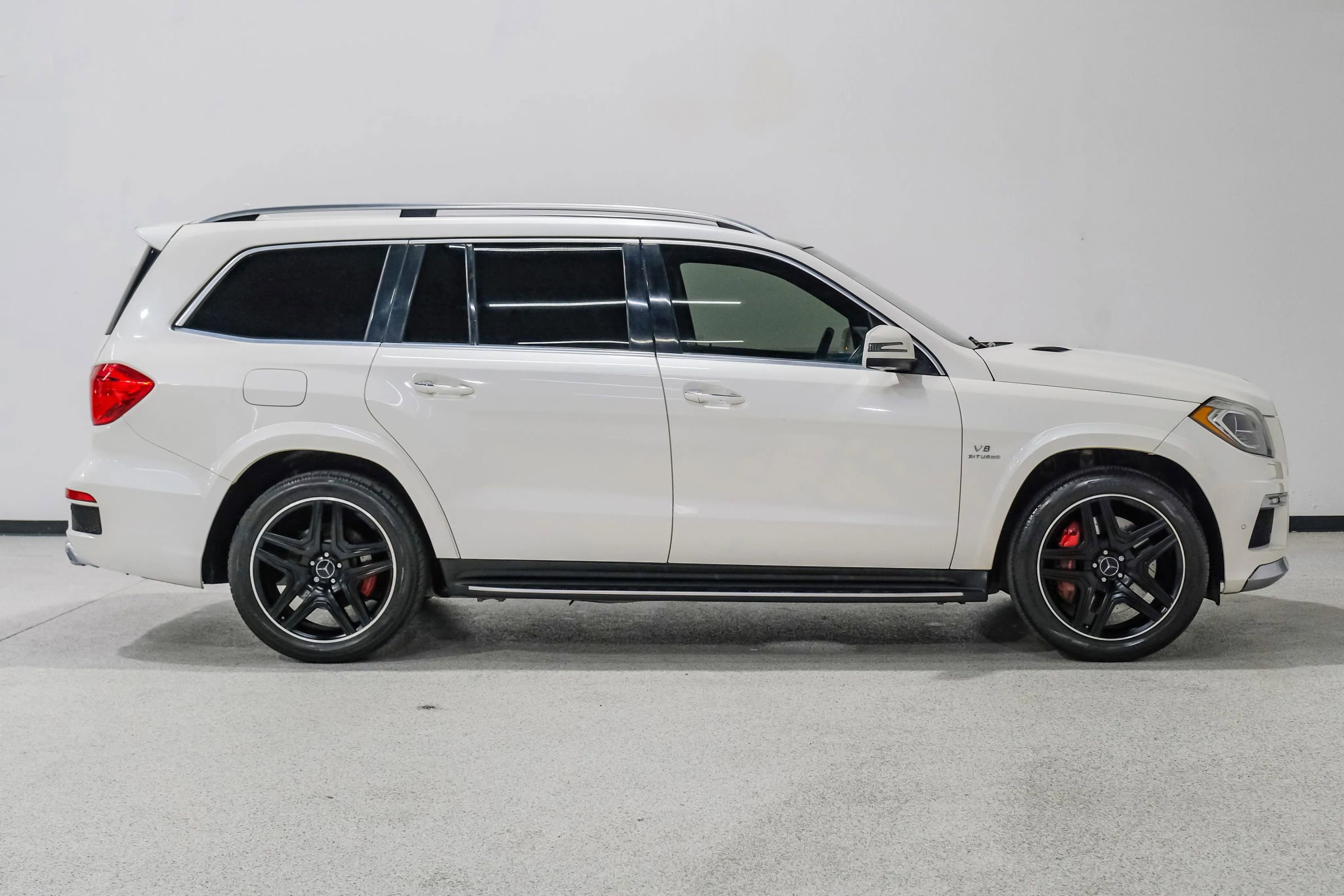 Used 2016 Mercedes-Benz GL 63 AMG 4MATIC image 5