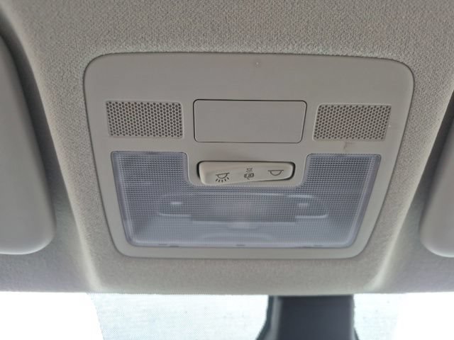 Used 2025 Hyundai Venue SE FWD image 30