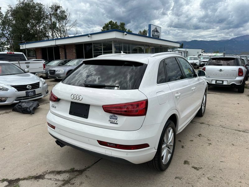 Used 2018 Audi Q3 2.0T Premium Plus w/ Premium Plus Package AWD/4WD image 7