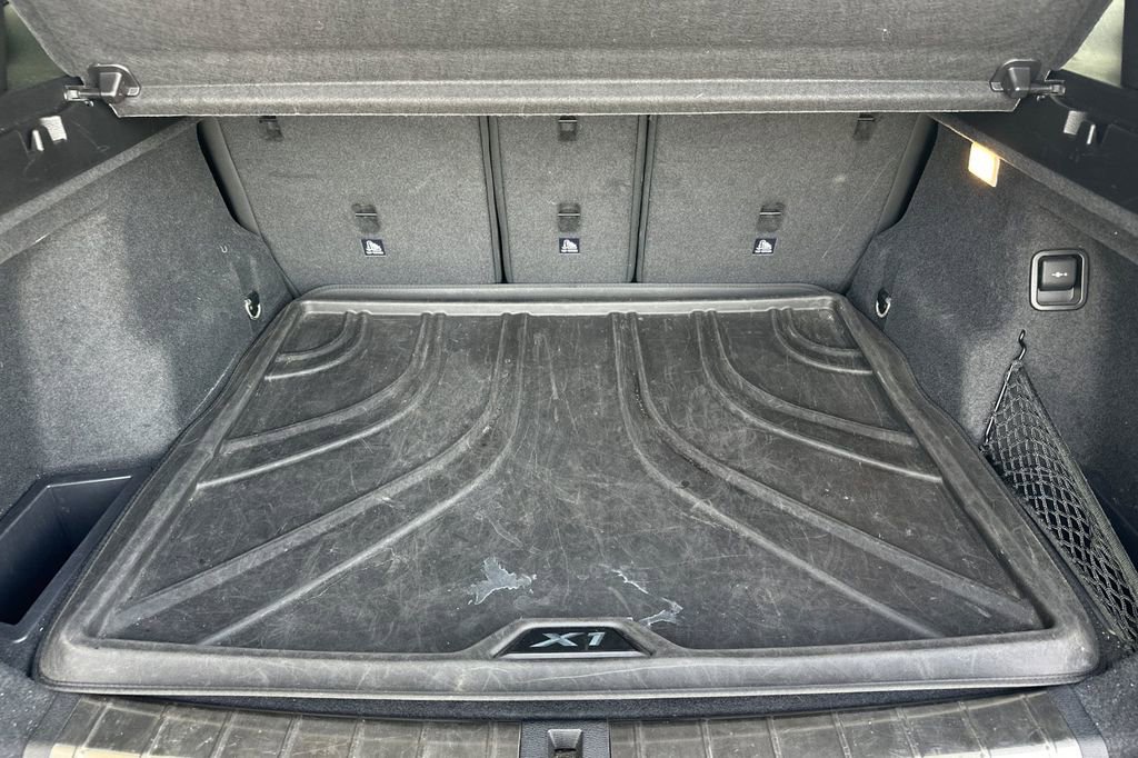 Used 2018 BMW X1 sDrive28i image 16