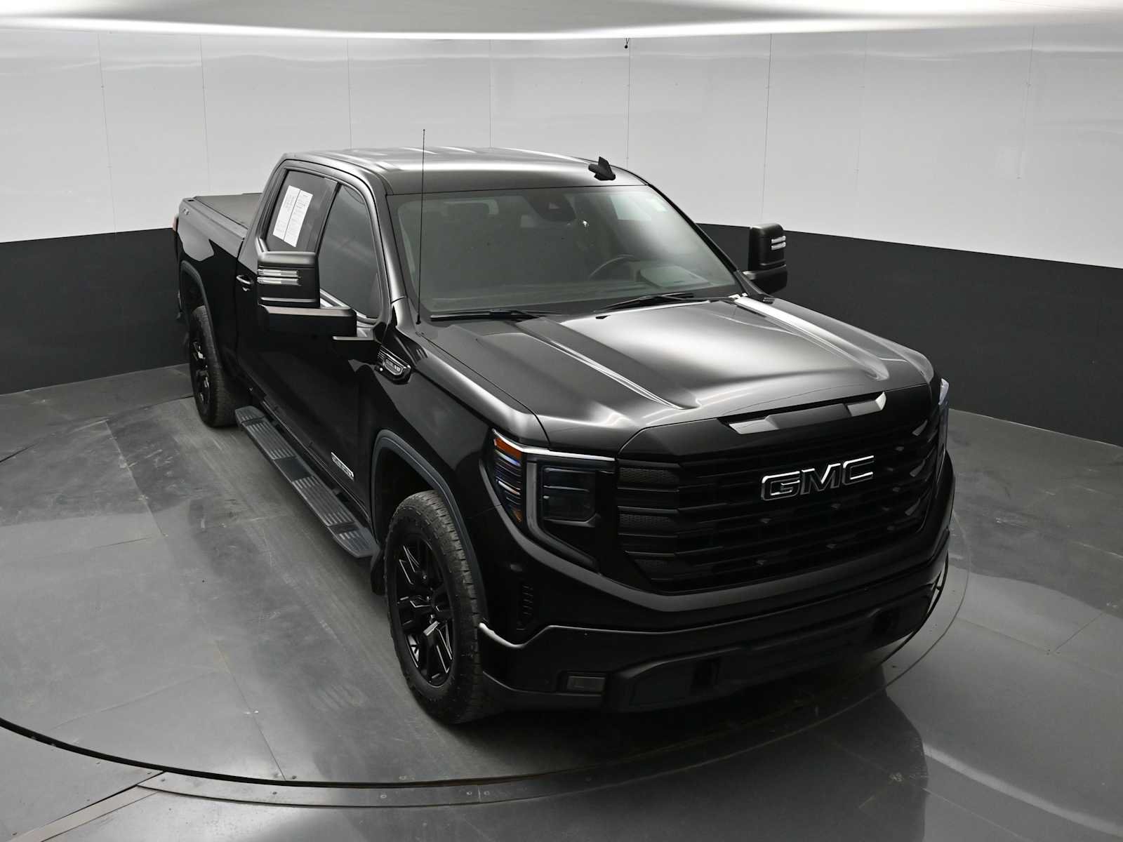 Used 2023 GMC Sierra 1500 Elevation AWD/4WD image 26