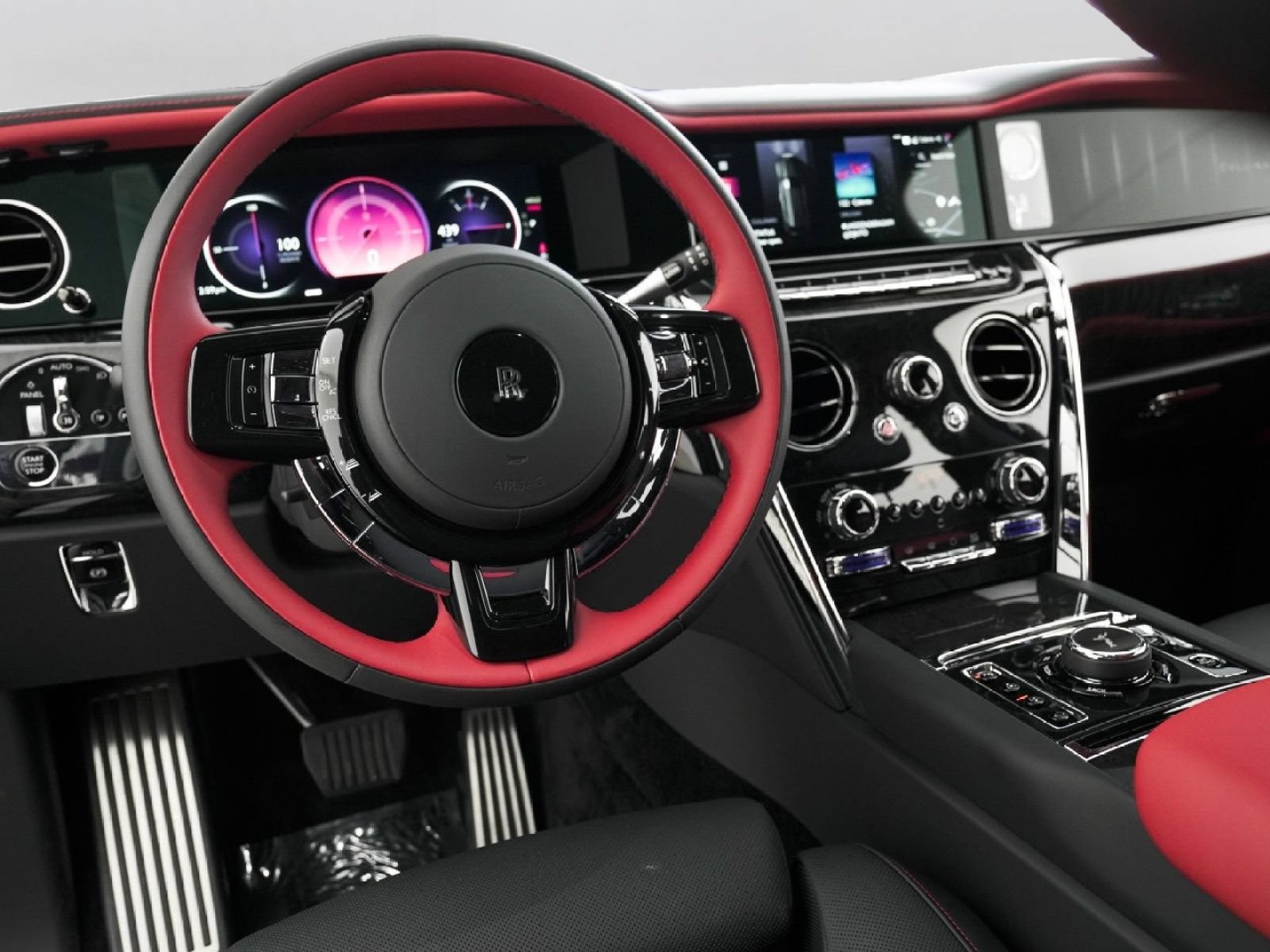 Certified 2025 Rolls-Royce Cullinan AWD/4WD image 15