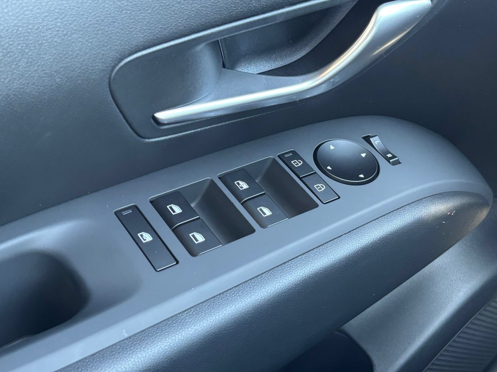 New 2027 Hyundai Santa Cruz SE FWD image 11
