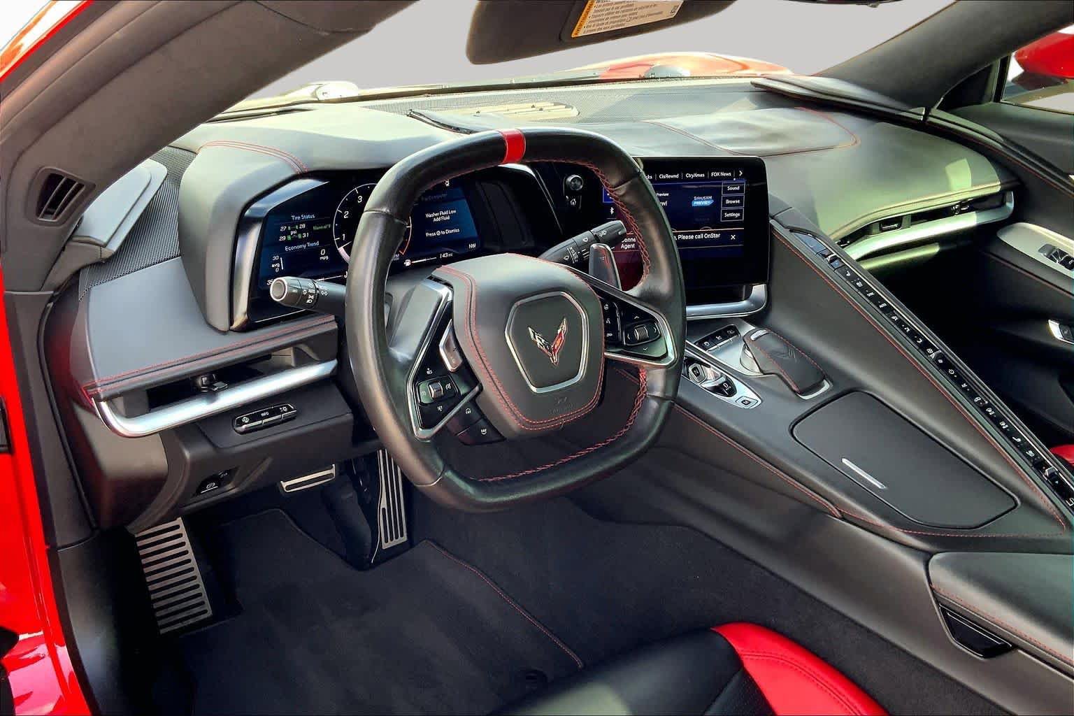 Used 2021 Chevrolet Corvette Stingray Premium Conv w/ Z51 Performance Package RWD image 15