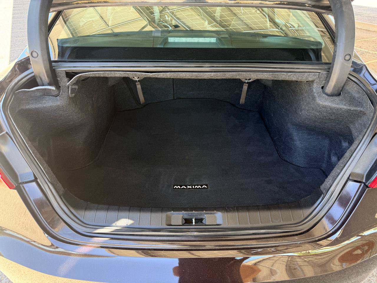 Used 2016 Nissan Maxima SR FWD image 12