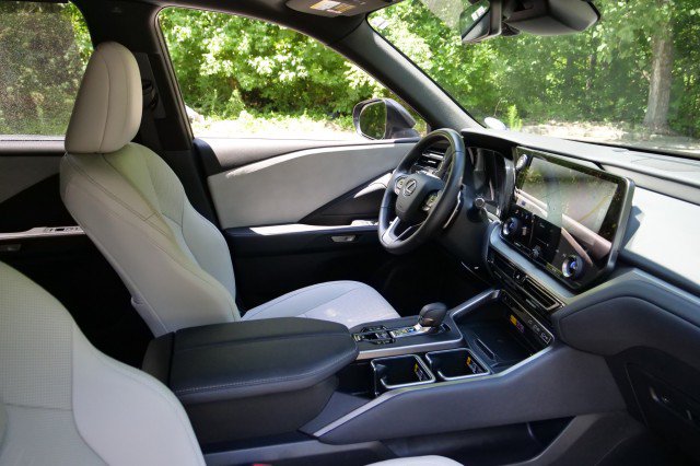 Used 2025 Lexus TX 350 AWD w/ Technology Package image 49