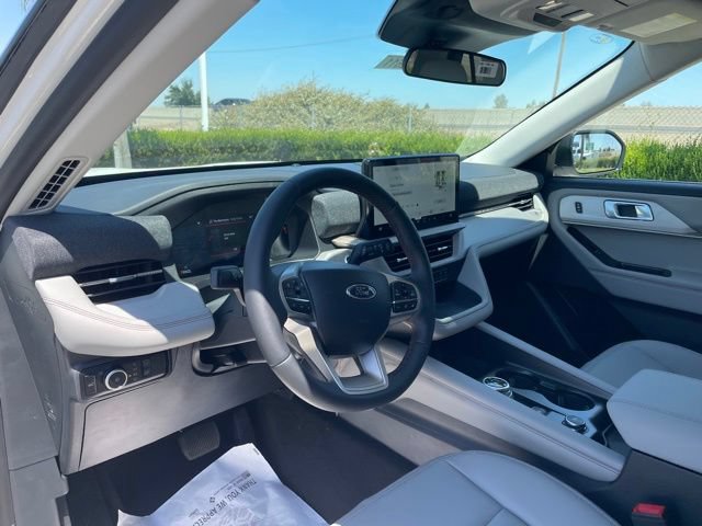 New 2026 Ford Explorer Active w/ Active Comfort Package RWD image 9