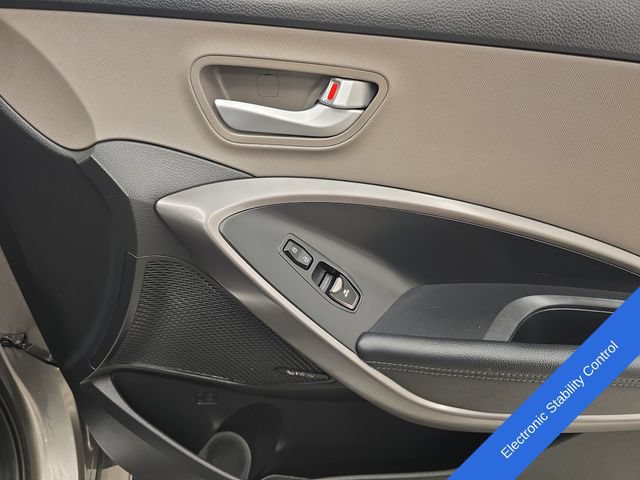 Used 2017 Hyundai Santa Fe Sport w/ 2.4L Tech Package 04 AWD/4WD image 11