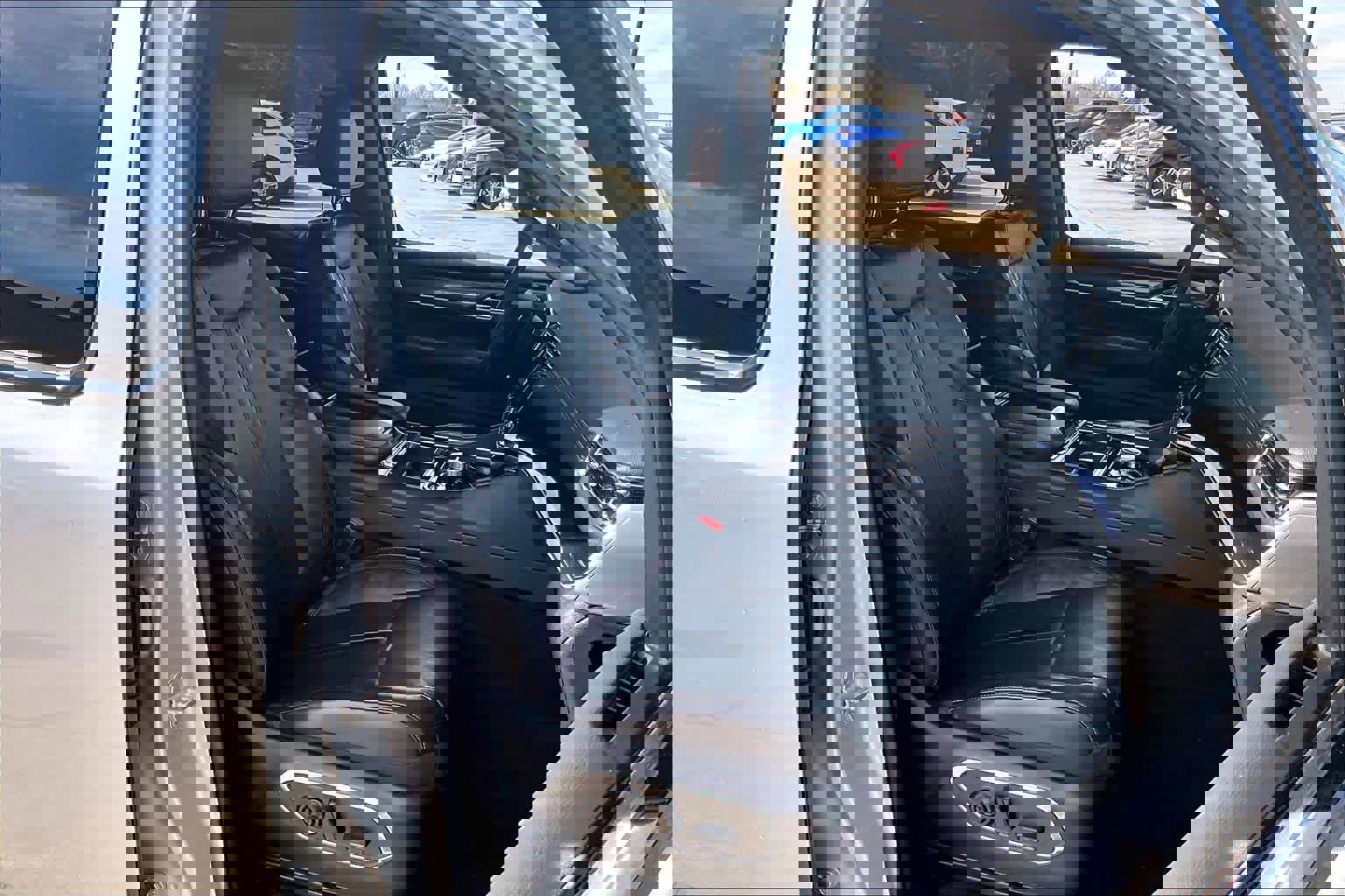 Used 2023 Jeep Wagoneer L 4WD image 8