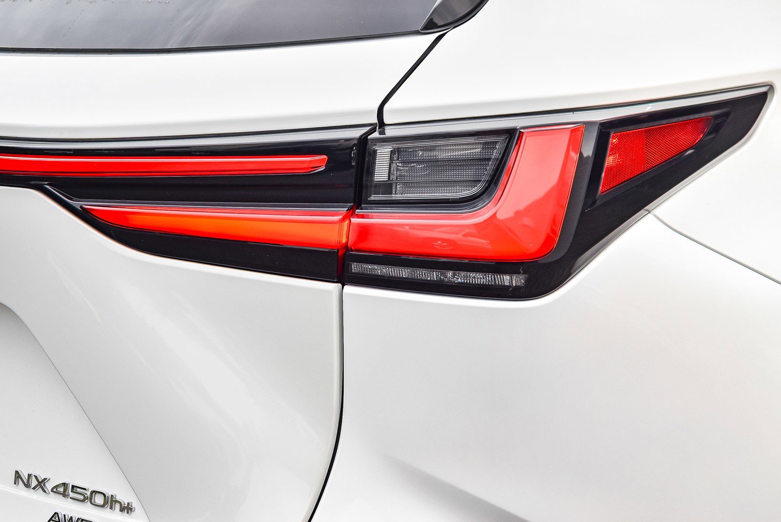 Used 2024 Lexus NX 450h+ AWD w/ Vision Package image 7