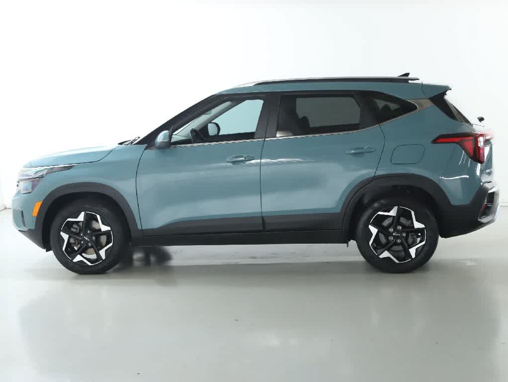 Used 2024 Kia Seltos EX AWD/4WD image 39