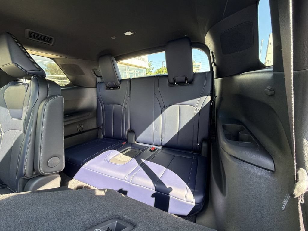 Certified 2026 INFINITI QX60 Sport w/ Dark Cargo Package AWD/4WD image 24
