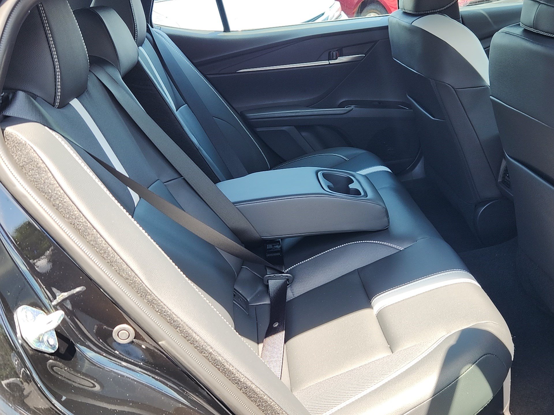 Used 2026 Toyota Camry SE w/ Convenience Package FWD image 28