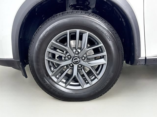Used 2024 Nissan Rogue S FWD image 29