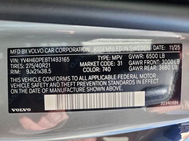 New 2026 Volvo XC90 T8 Plus w/ Protection Package Premier AWD/4WD image 24