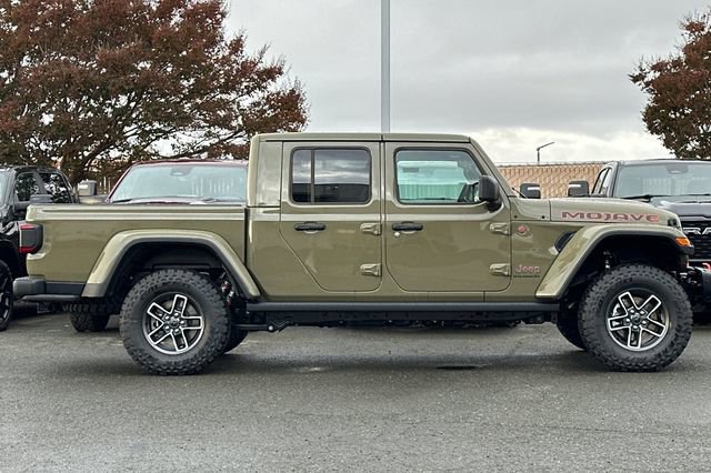 New 2026 Jeep Gladiator Mojave image 3