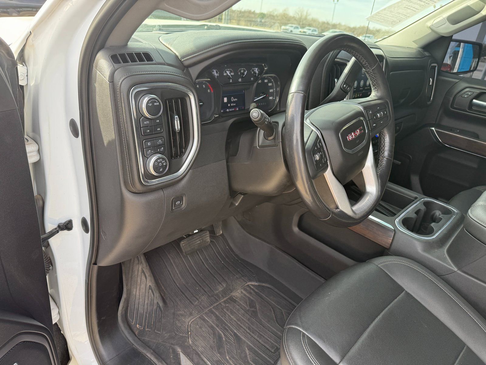 Used 2022 GMC Sierra 1500 SLT image 10