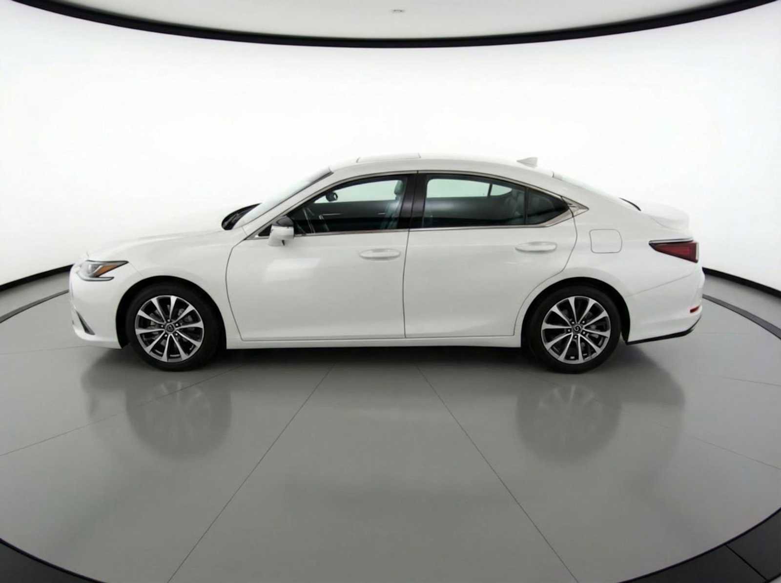 Used 2022 Lexus ES 350 image 6