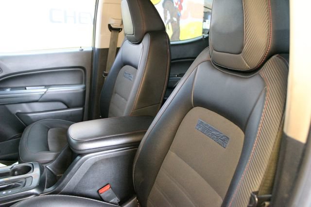 Used 2018 GMC Canyon All Terrain w/ All Terrain X Package AWD/4WD image 18