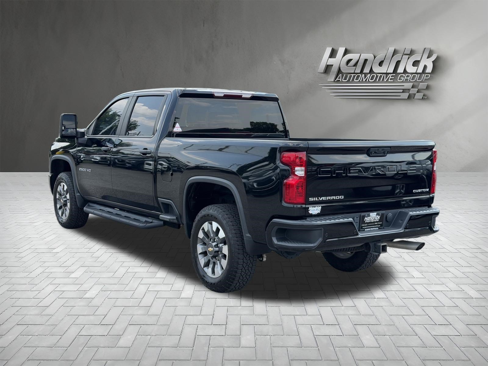 Used 2024 Chevrolet Silverado 2500 Custom w/ Custom Value Package AWD/4WD image 8