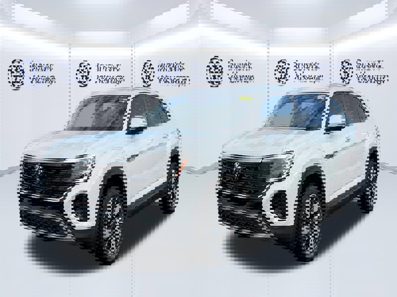 New 2026 Volkswagen Atlas Cross Sport SE AWD/4WD image 1