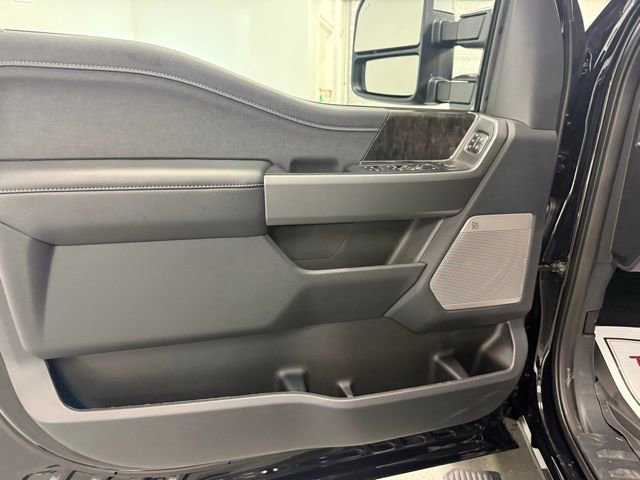 New 2026 Ford F350 4x4 Crew Cab Super Duty image 12