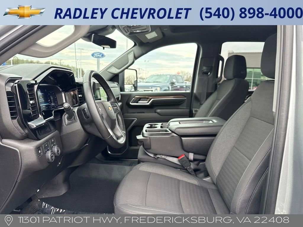Certified 2025 Chevrolet Silverado 2500 LT w/ Convenience Package image 3