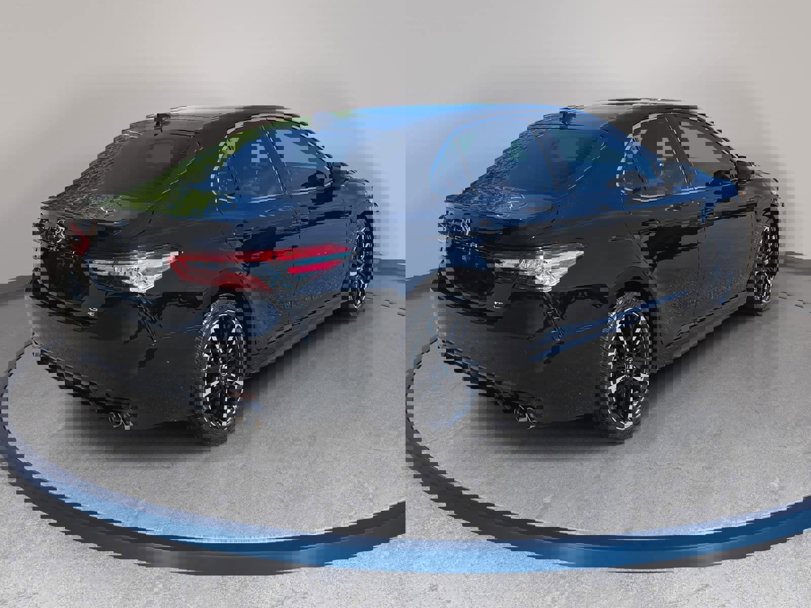 Used 2020 Toyota Camry XSE w/ Navigation Package FWD image 5