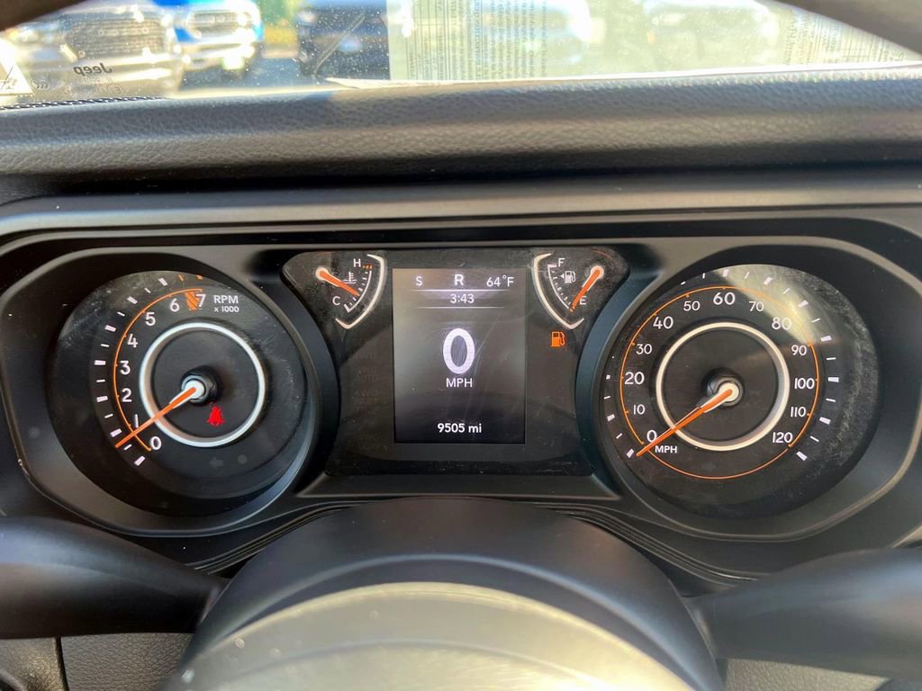 Certified 2024 Jeep Gladiator Sport image 30