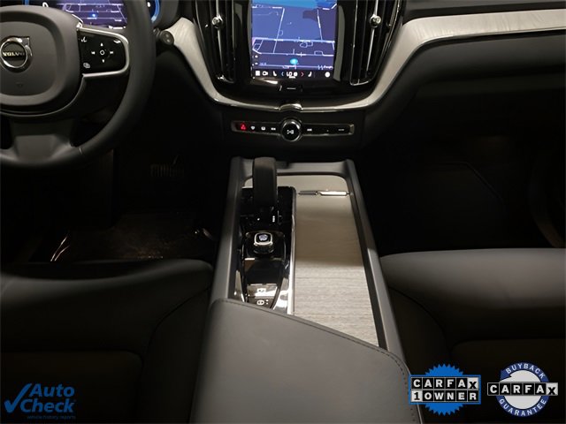 Used 2025 Volvo XC60 B5 Plus image 13