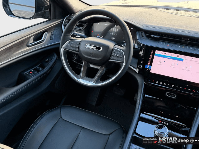 New 2026 Jeep Grand Cherokee Limited RWD image 13