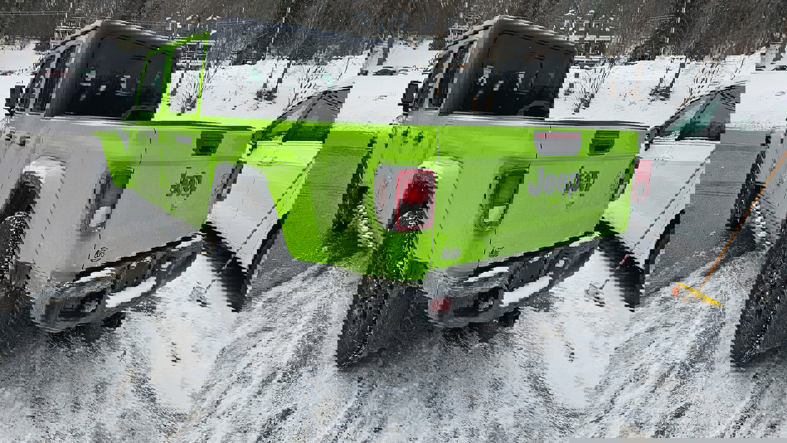 Used 2021 Jeep Gladiator Willys image 16