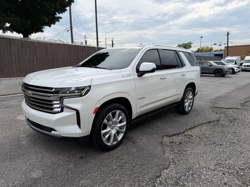 Used 2024 Chevrolet Tahoe High Country AWD/4WD image 6