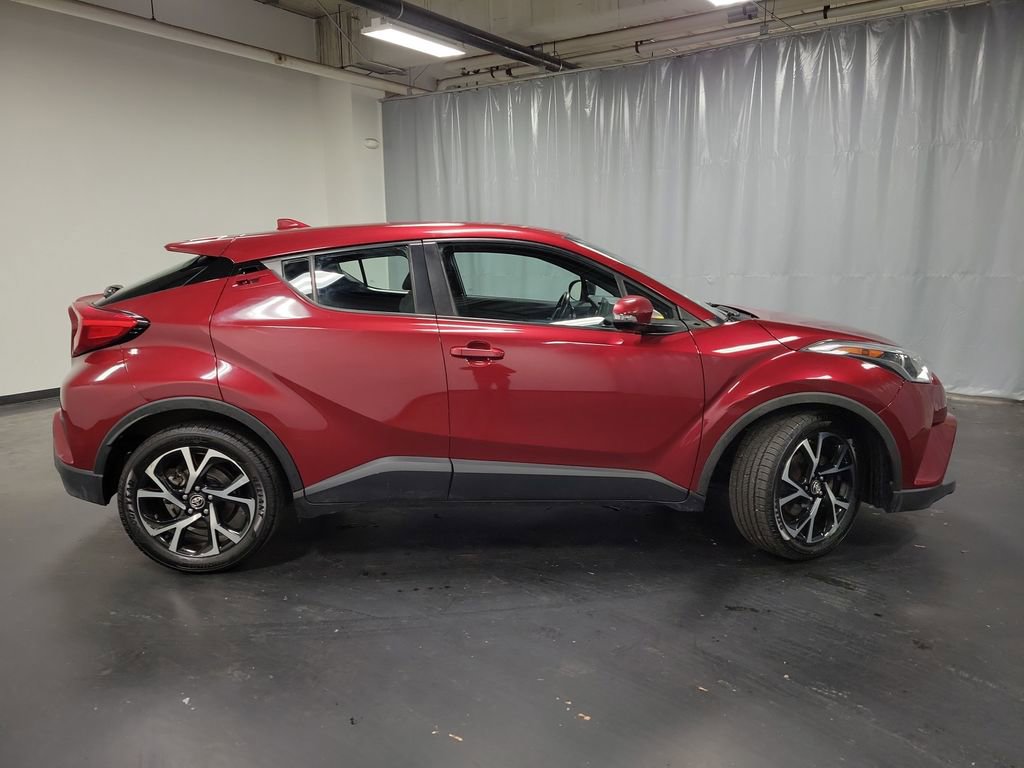 Used 2018 Toyota C-HR XLE image 9