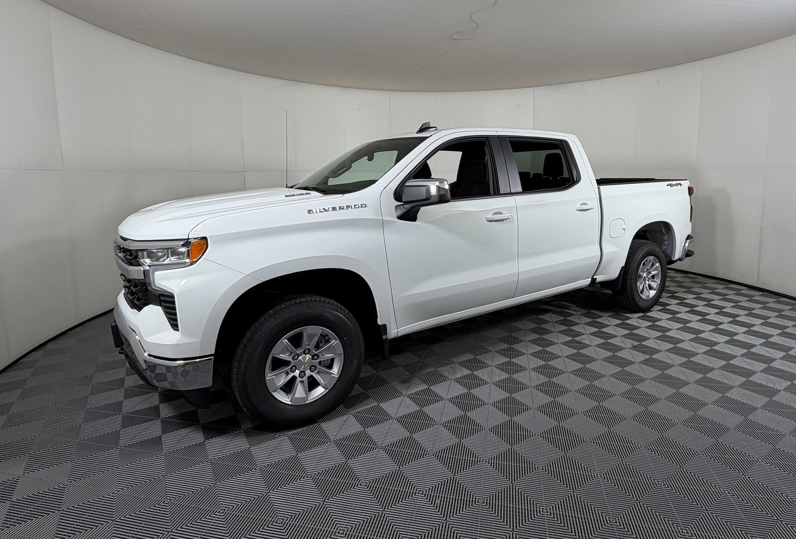 New 2026 Chevrolet Silverado 1500 LT image 2