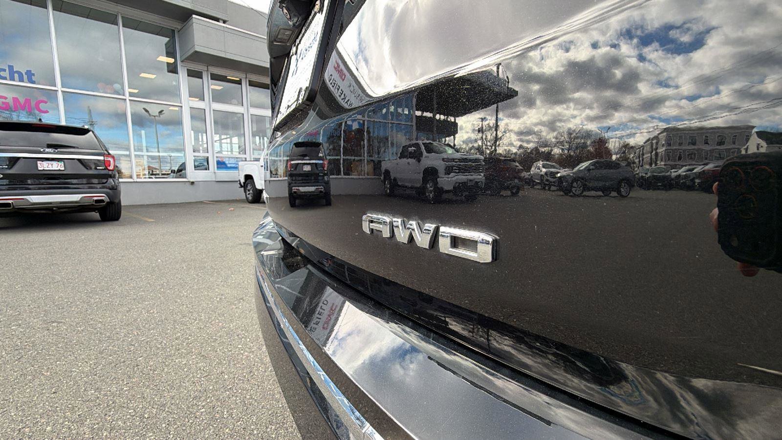 Used 2023 GMC Terrain Denali image 27