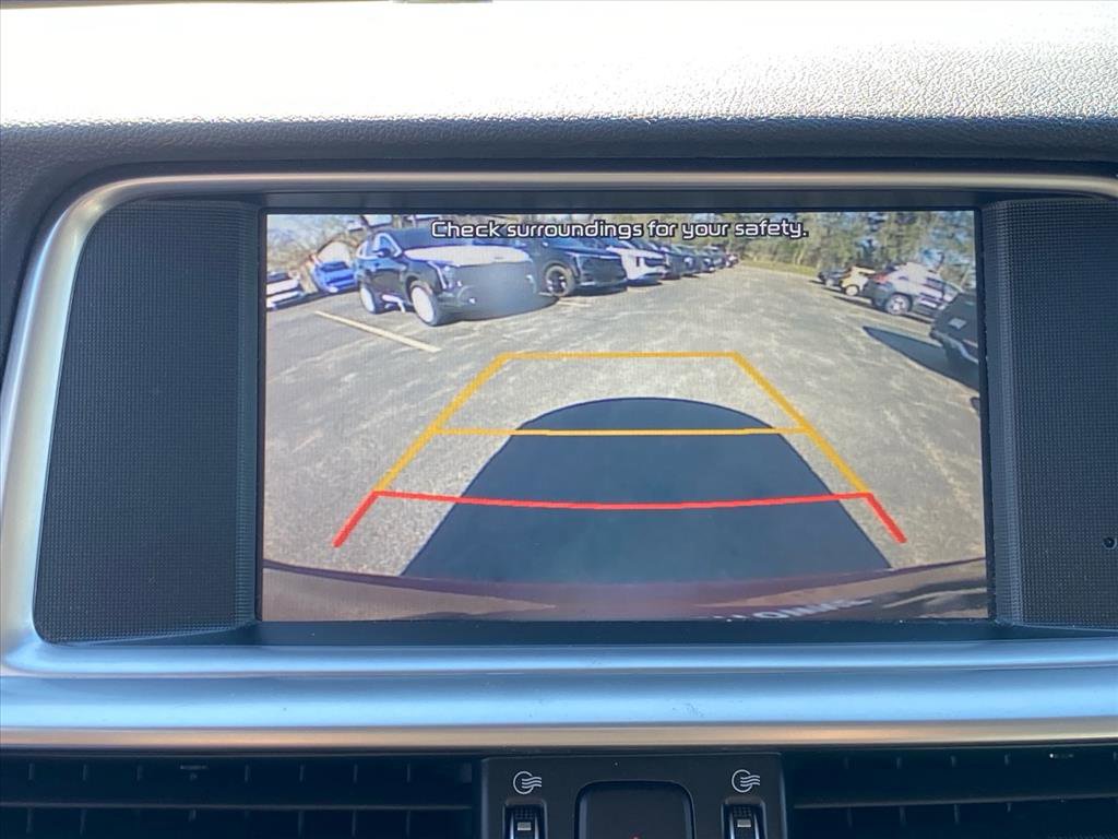 Used 2020 Kia Optima SE FWD image 15
