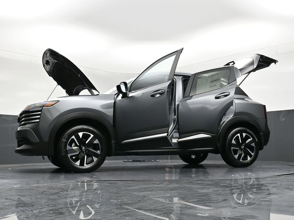 New 2026 Nissan Kicks SV w/ SV Premium Package AWD/4WD image 36