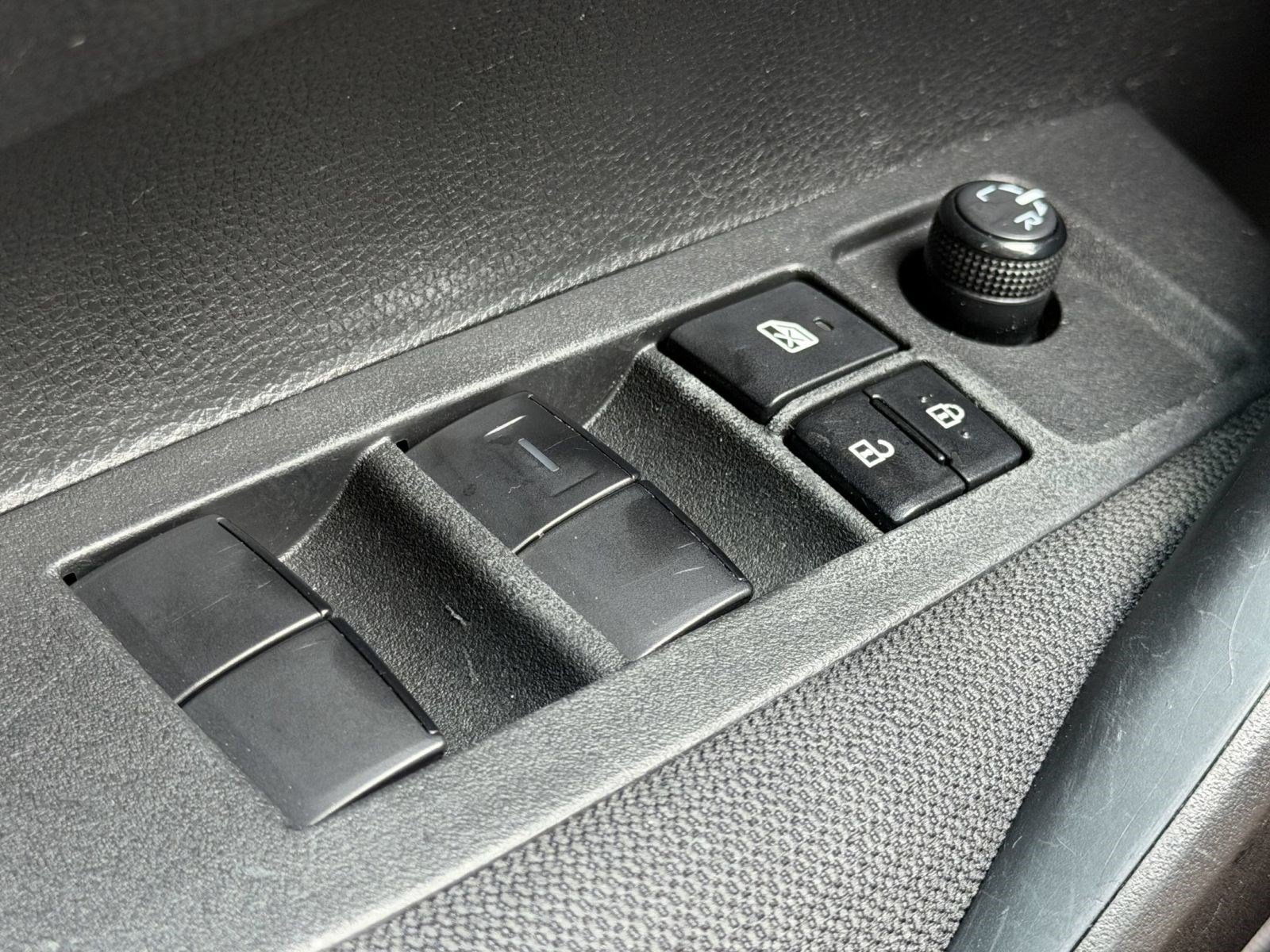Certified 2022 Toyota Corolla LE FWD image 30