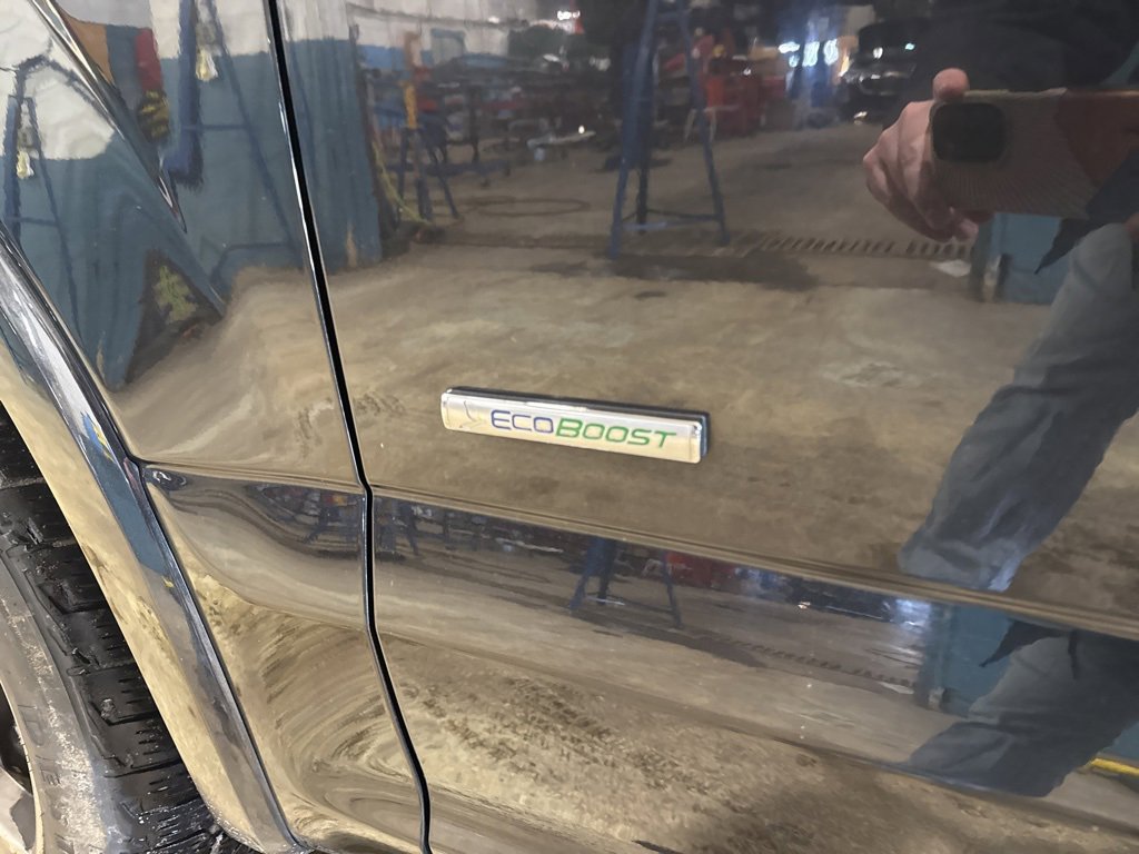 Used 2015 Ford F150 Lariat w/ Equipment Group 502A Luxury image 8