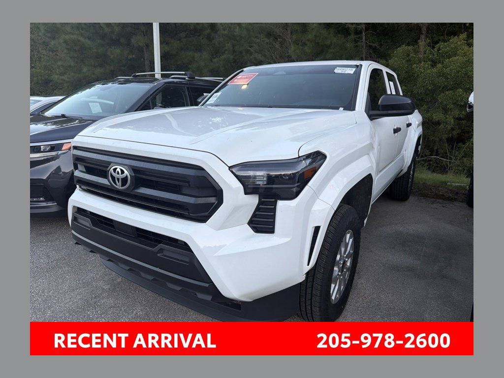 Used 2024 Toyota Tacoma SR AWD/4WD image 1