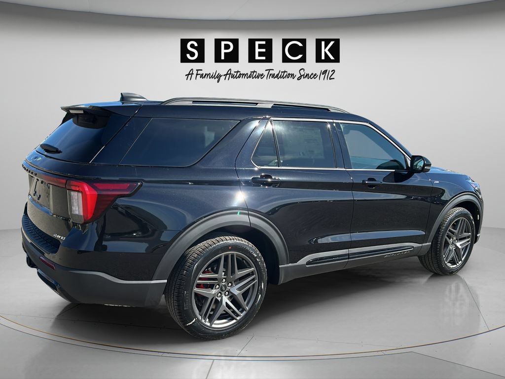 New 2026 Ford Explorer ST-Line w/ ST-Line Street Pack AWD/4WD image 6